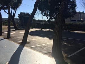 thumbnail: Parking