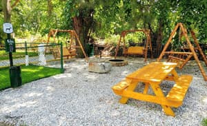 thumbnail: Property grounds