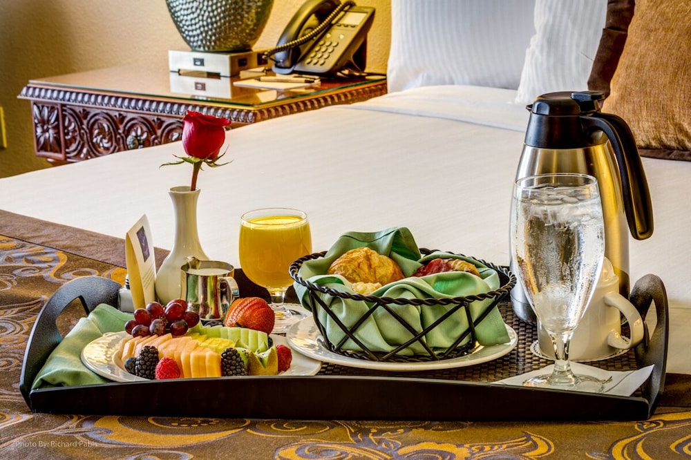 Room amenity