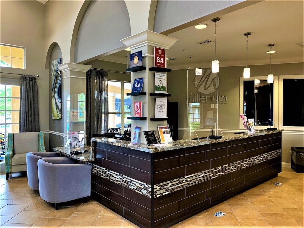 Check-in/check-out kiosk