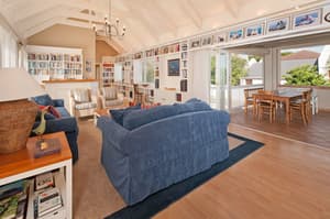 thumbnail: Living room