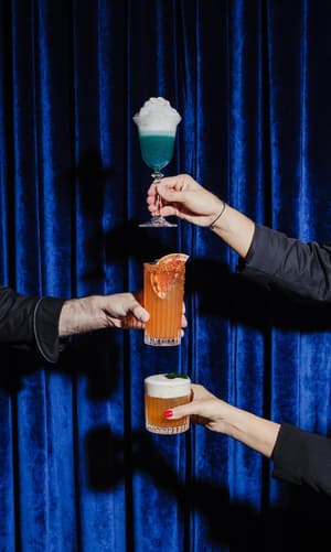 thumbnail: Bar (on property)