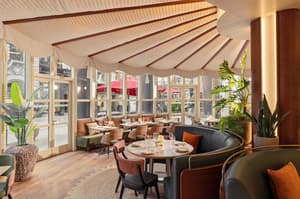 thumbnail: Restaurant