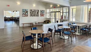 thumbnail: Breakfast area