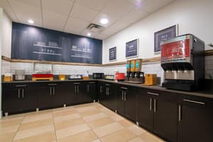thumbnail: Breakfast area