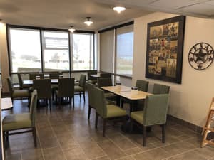 thumbnail: Breakfast area