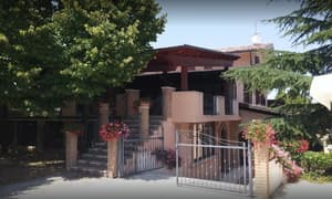 thumbnail: Property entrance