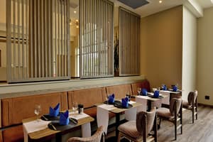 thumbnail: Restaurant
