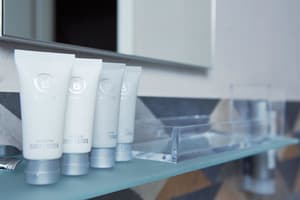 thumbnail: Bathroom amenities