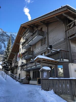thumbnail: Exterior