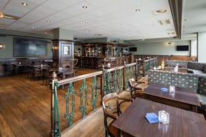thumbnail: Bar (on property)