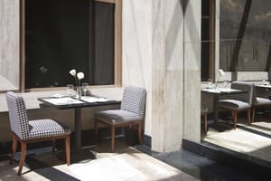 thumbnail: Breakfast area