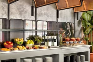 thumbnail: Restaurant