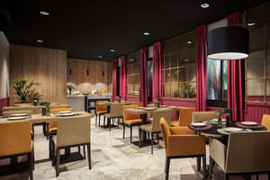thumbnail: Restaurant