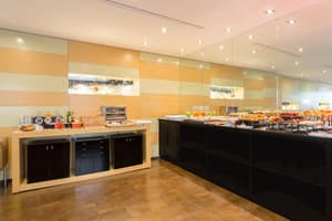 thumbnail: Bar (on property)