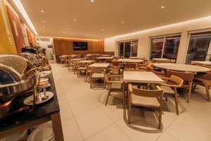 thumbnail: Restaurant