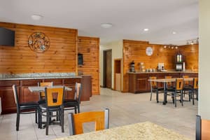 thumbnail: Breakfast area