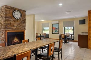 thumbnail: Breakfast area