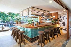 thumbnail: Bar (on property)