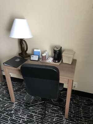 thumbnail: Breakfast area