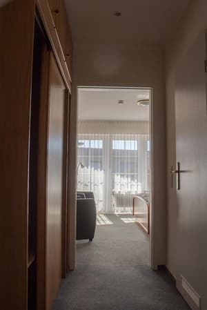 thumbnail: Interior