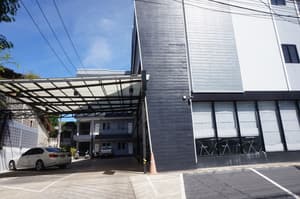 thumbnail: Front of property