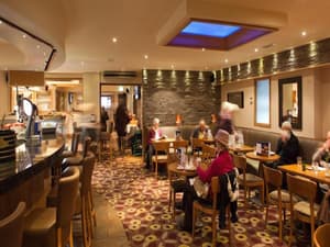 thumbnail: Restaurant