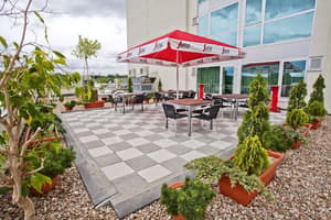 thumbnail: Bar (on property)