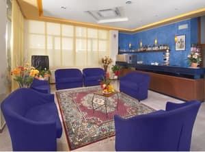 thumbnail: Lobby sitting area