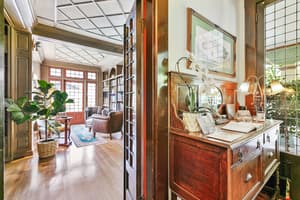 thumbnail: Front of property