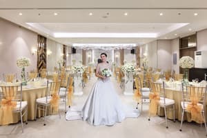 thumbnail: Banquet hall