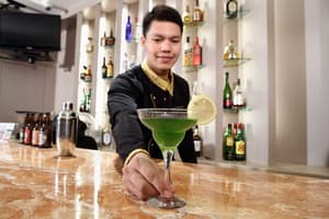 thumbnail: Bar (on property)