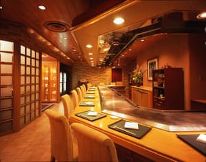 thumbnail: Restaurant