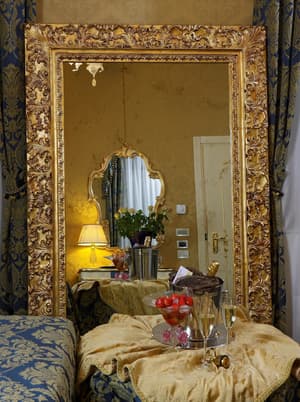 thumbnail: Interior detail