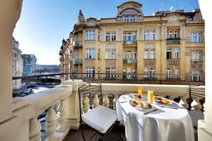 thumbnail: Terrace