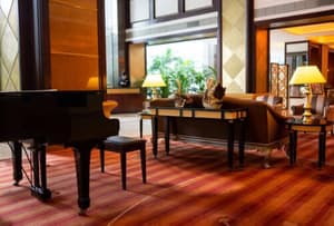thumbnail: Lobby lounge