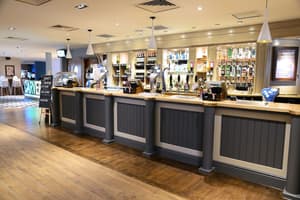 thumbnail: Bar (on property)