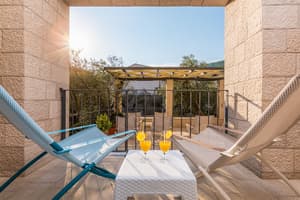 thumbnail: Terrace/patio