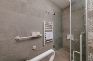 thumbnail: Bathroom shower