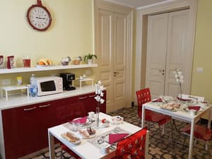 thumbnail: Breakfast area