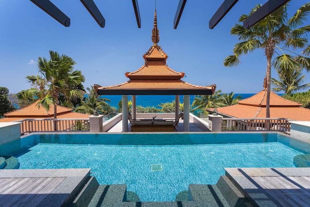 Private pool