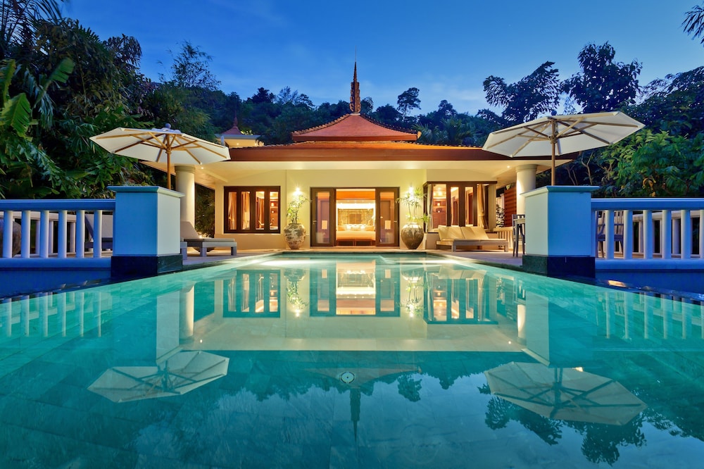 Private pool