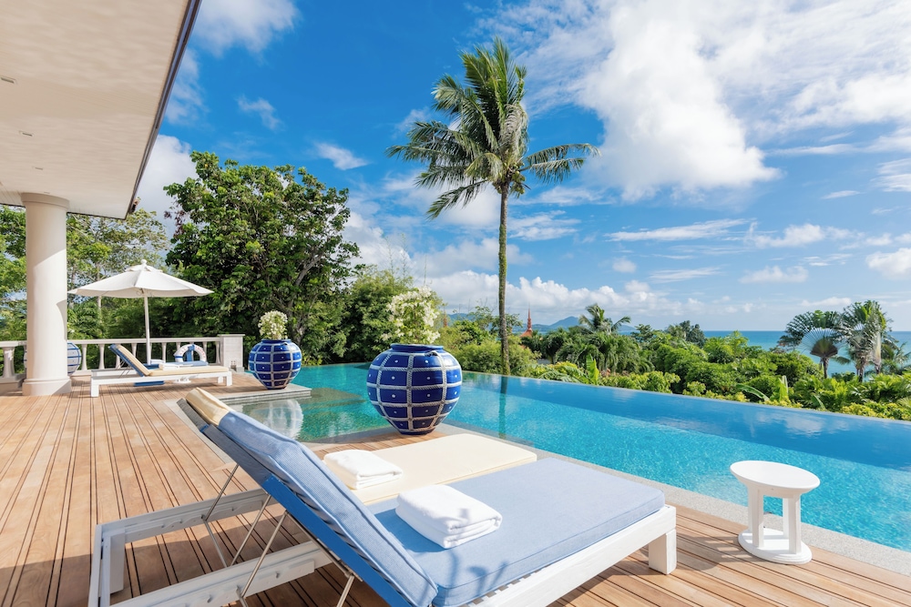 Beach/ocean view