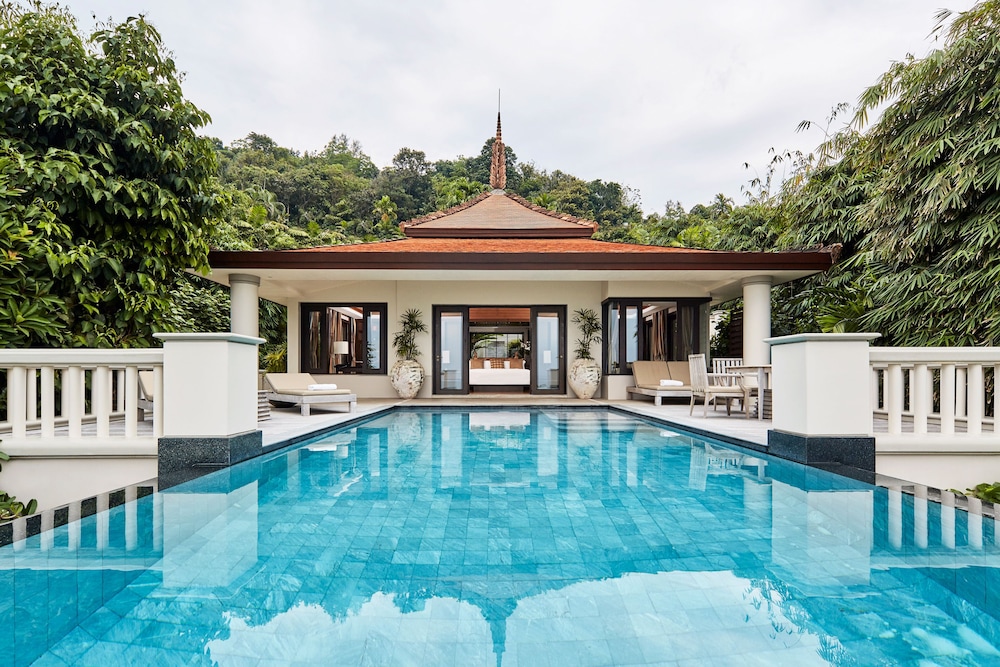 Private pool