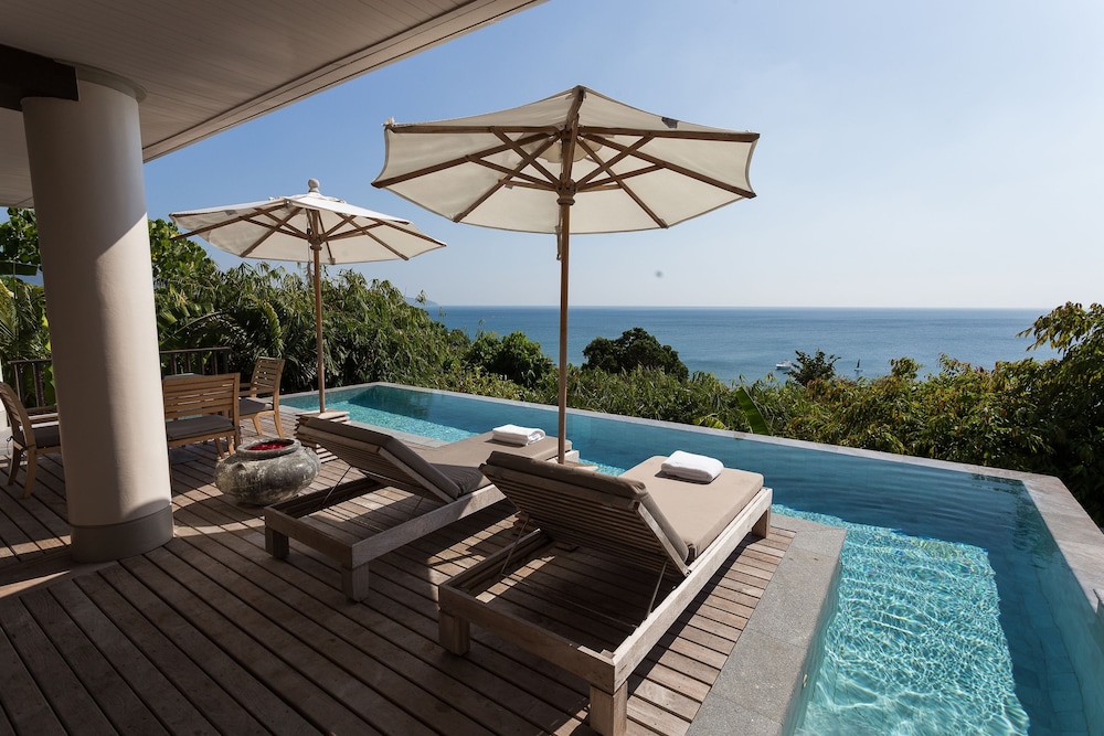 Beach/ocean view