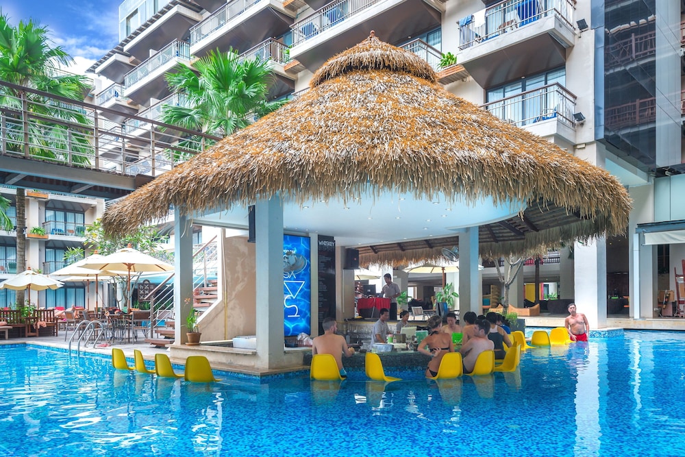 Poolside bar