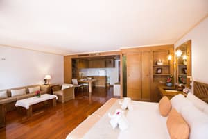 thumbnail: Room