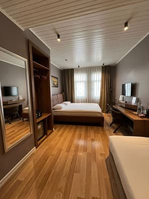 thumbnail: Room