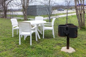 thumbnail: BBQ/picnic area