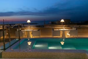 thumbnail: Outdoor pool